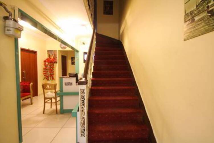 Azze Hotel