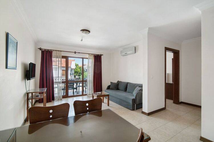 Fora Apart Hotel