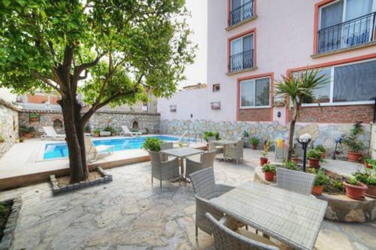 Nazar Hotel