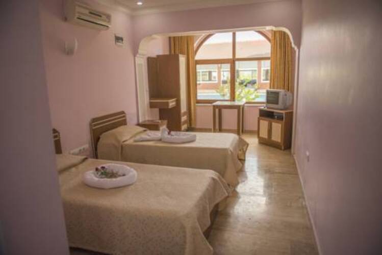 Burc Hotel