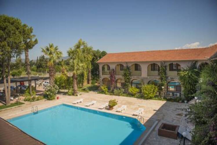 Burc Hotel