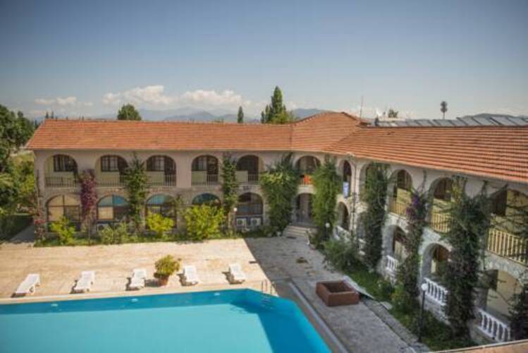 Burc Hotel