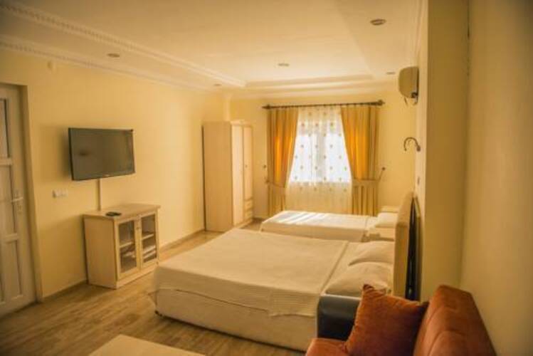 Burc Hotel