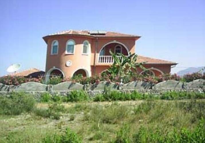 Burc Hotel