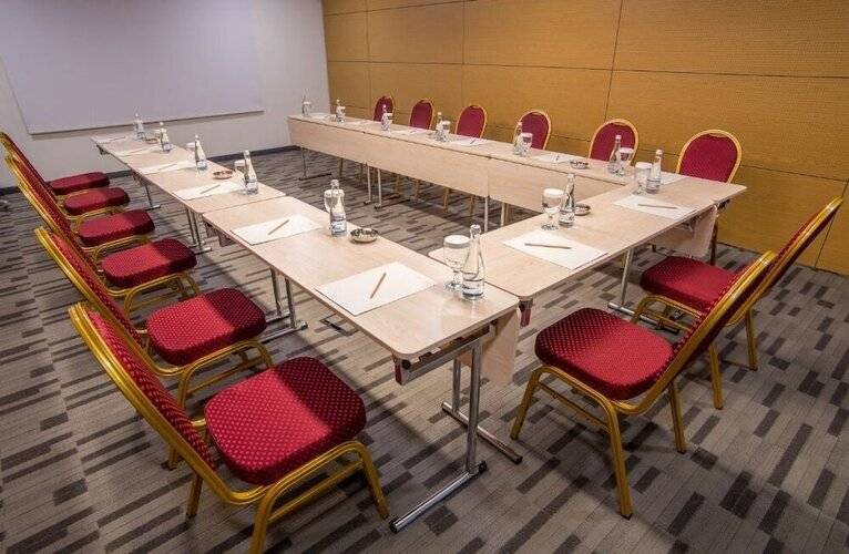 Tav Airport Hotel Izmir