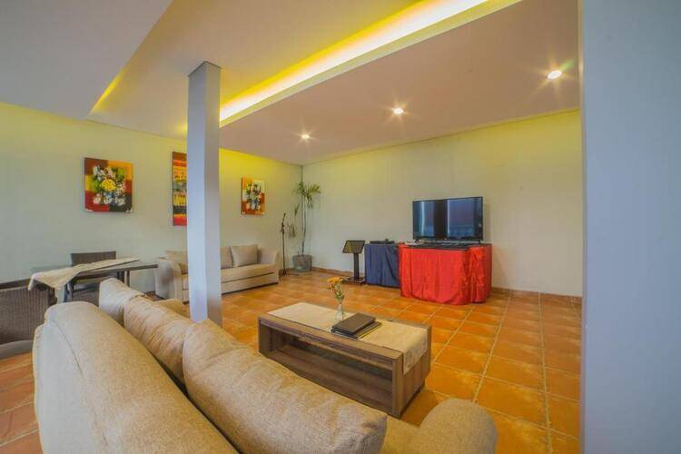 Grand Kesambi Resort And Villa