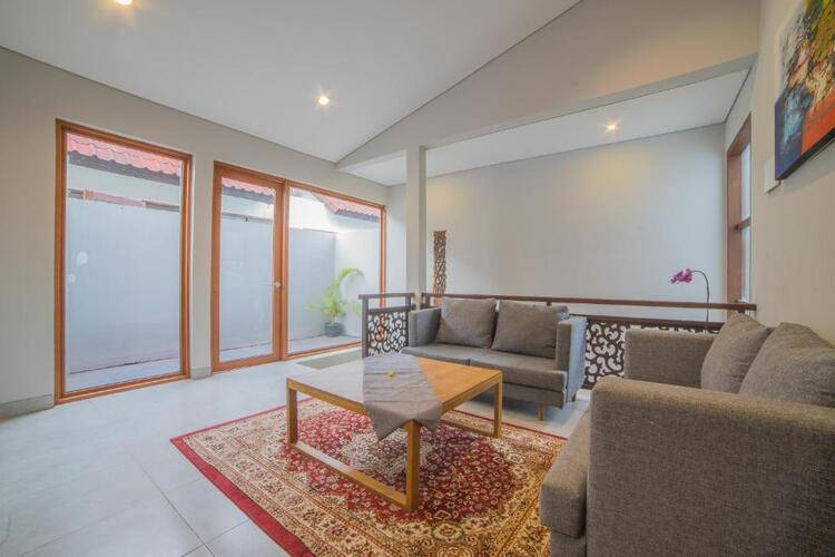 Grand Kesambi Resort And Villa