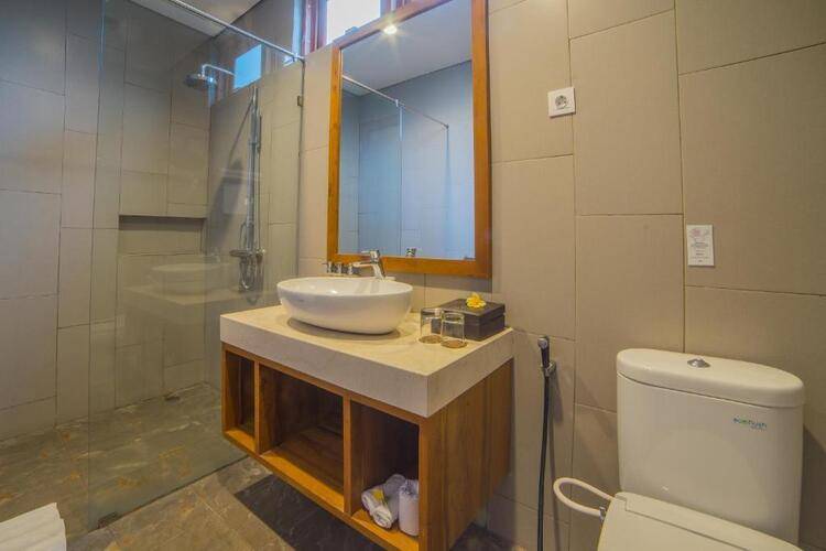 Grand Kesambi Resort And Villa