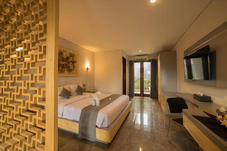 Grand Kesambi Resort And Villa