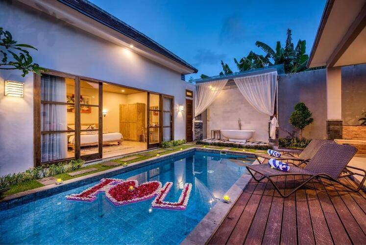 Grand Kesambi Resort And Villa