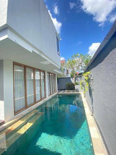 Grand Kesambi Resort And Villa