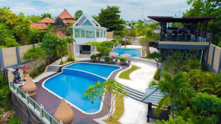 Luxotic Private Villa And Resort