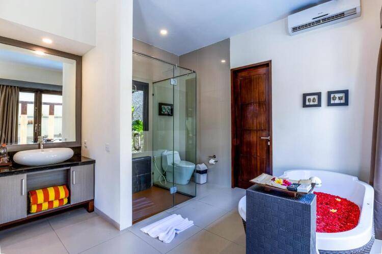 Luxotic Private Villa And Resort