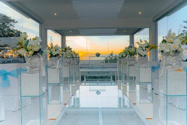Luxotic Private Villa And Resort