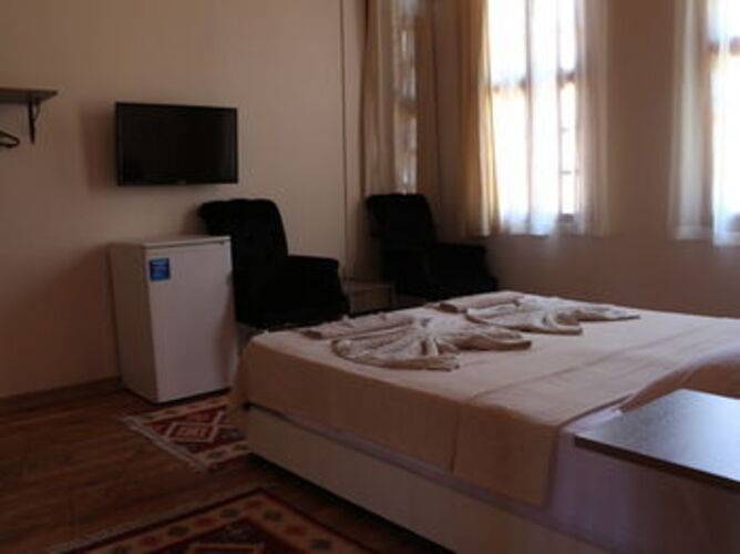 Otel Wood House
