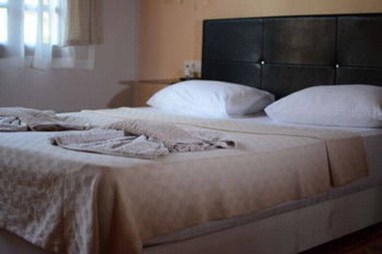Otel Wood House