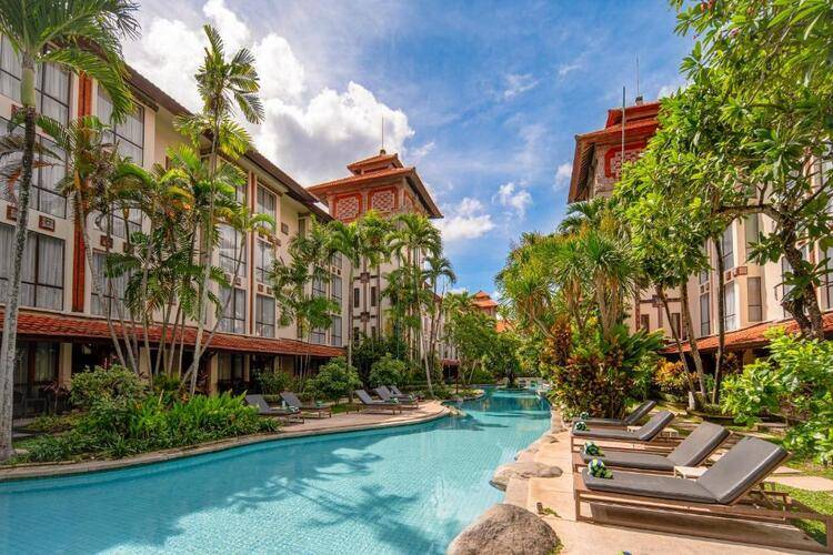 Prime Plaza Hotel