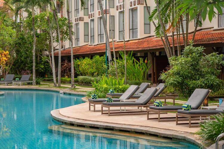 Prime Plaza Hotel