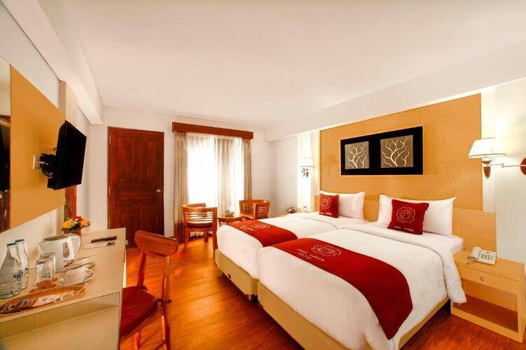 Puri Saron Lovina Hotel