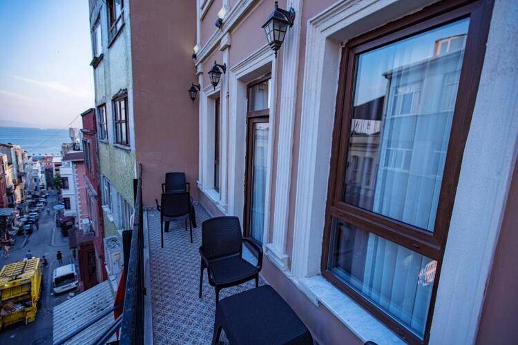 Grand Balyan Hotel & Restaurant