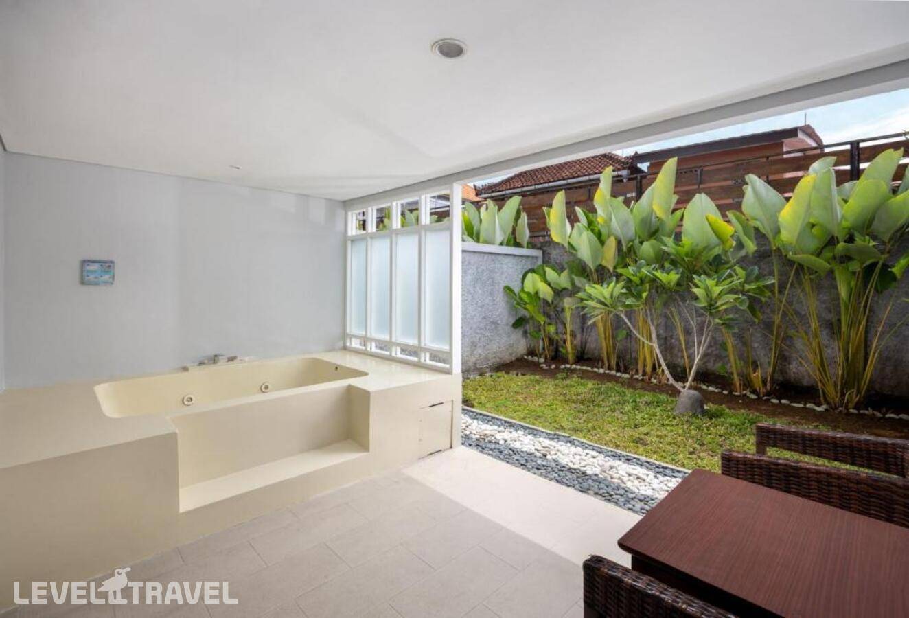 фотографии отеля Sanur Resort Watujimbar в Индонезия(Санур) - фото №27