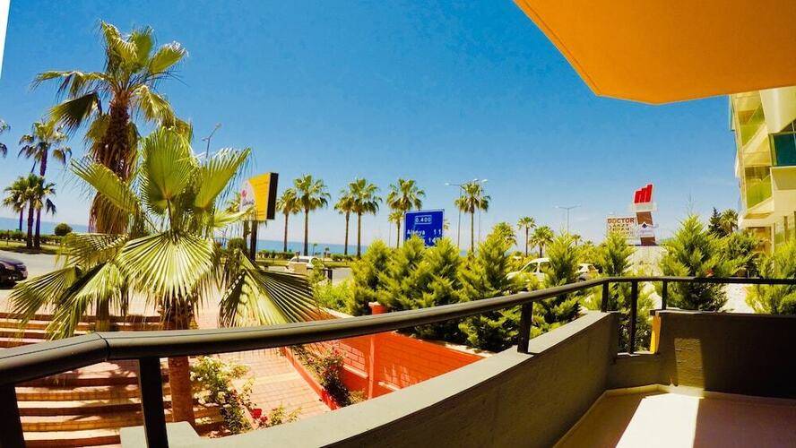 Gold Twins Beach Suit Hotel