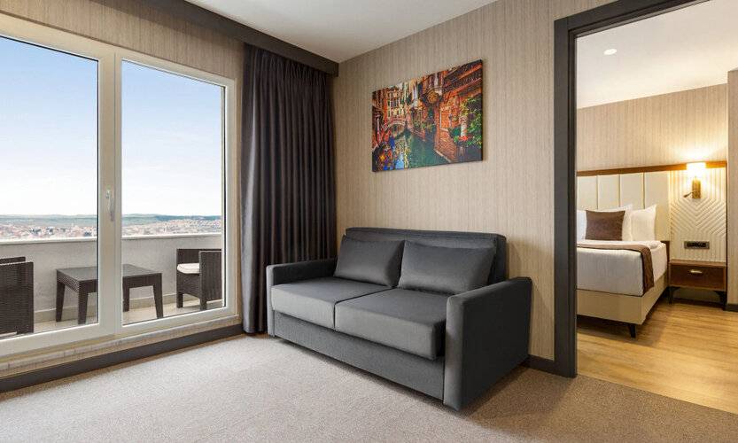 Trademark Collection By Wyndham Operla Airport Hotels