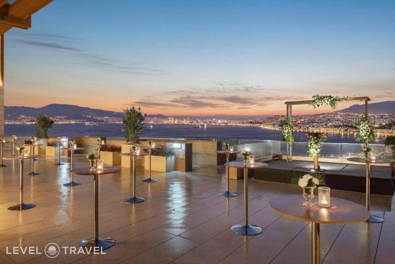 фотографии отеля Hyatt Regency Izmir Istinye Park в Турция(Балчова) - фото №17