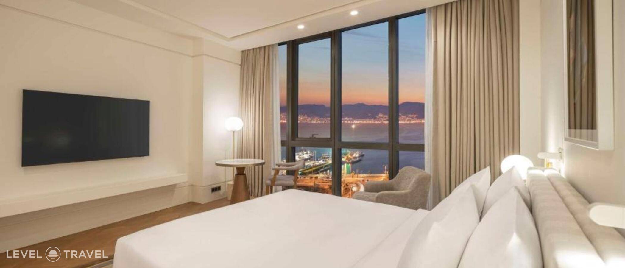 фотографии отеля Hyatt Regency Izmir Istinye Park в Турция(Балчова) - фото №24