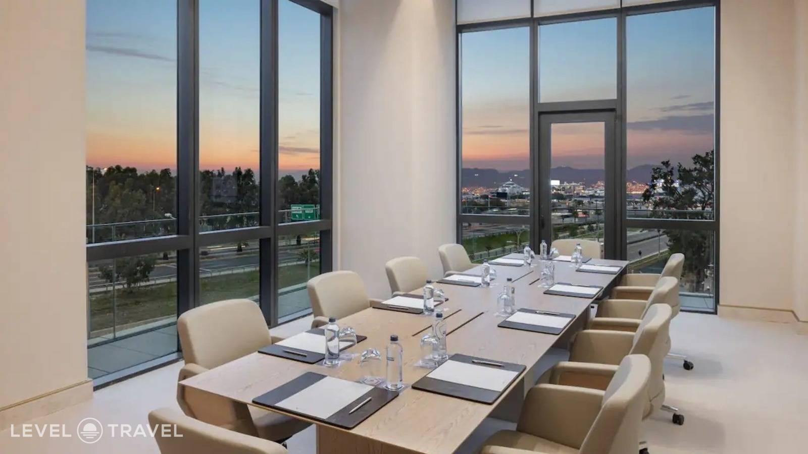 фотографии отеля Hyatt Regency Izmir Istinye Park в Турция(Балчова) - фото №18