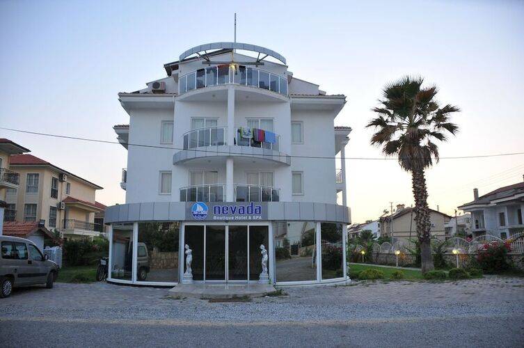Nevadasu Hotel
