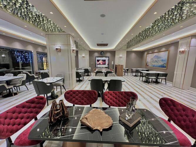 Mq Hotel Suites