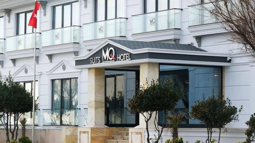 Mq Hotel Suites
