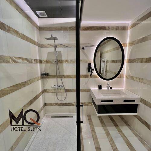 Mq Hotel Suites