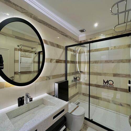 Mq Hotel Suites