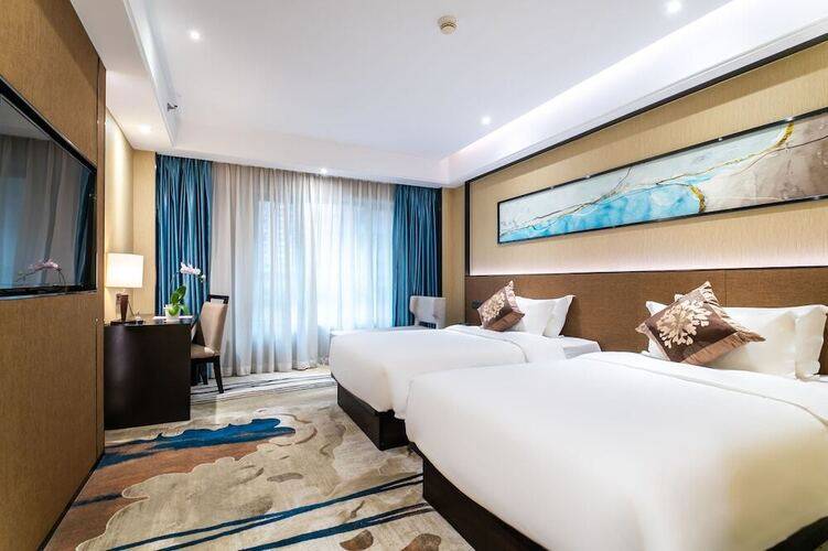 Landmark International Hotel