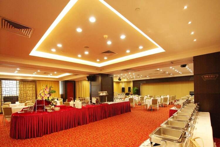 Landmark International Hotel