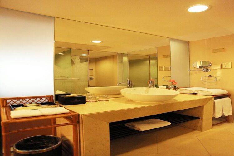 Landmark International Hotel