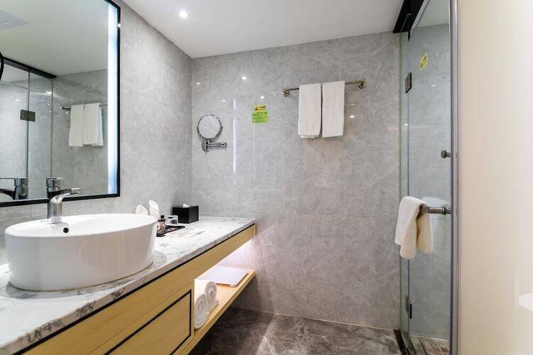 Landmark International Hotel