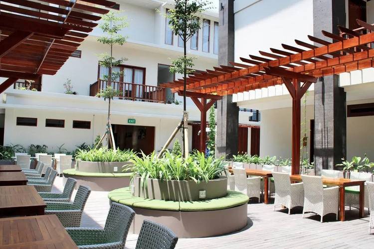 Palette Signature Hotel