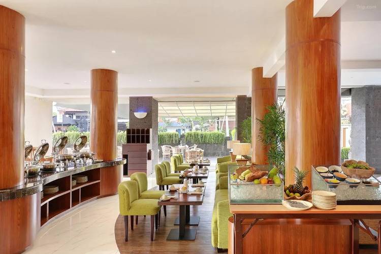 Palette Signature Hotel