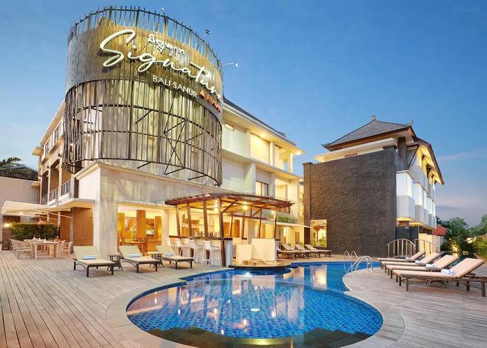 Palette Signature Hotel