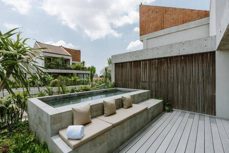 The Komu Bali