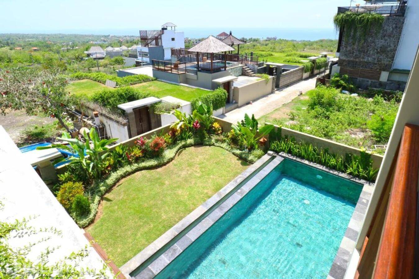 The Ocean Views Luxury Villas & Apartment — фото 12