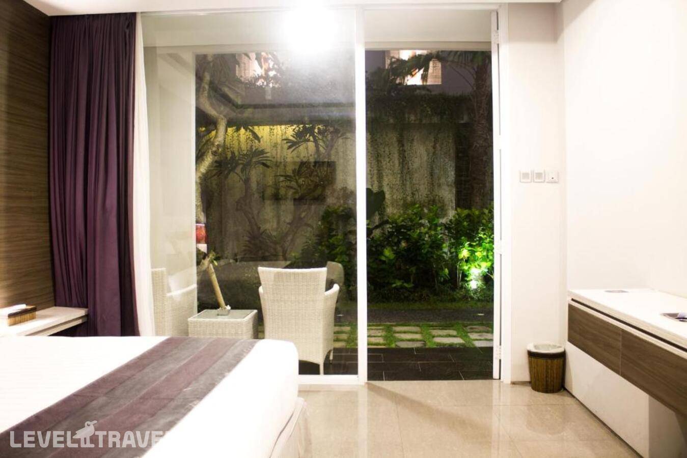 фотографии отеля Transera Kamini Legian Hotel в Индонезия(Семиньяк) - фото №15