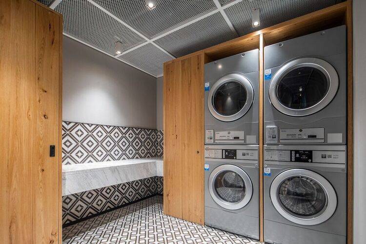 Shanghai Hongqiao Tongpai Hotel