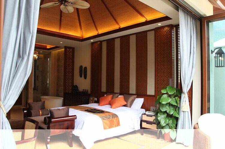 Shixishu Jianguo Yalong Bay Resort Hotel