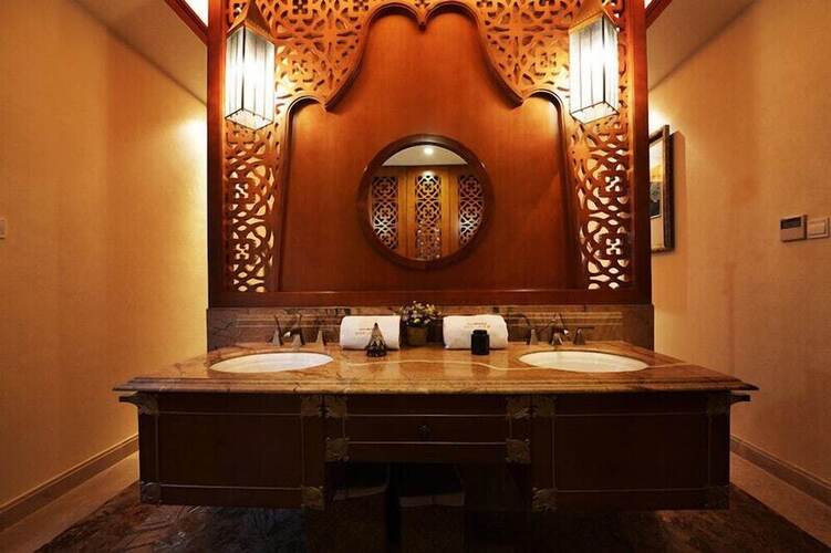 Shixishu Jianguo Yalong Bay Resort Hotel