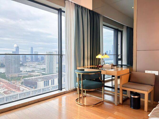 Xingyi International Hotel Poly Store