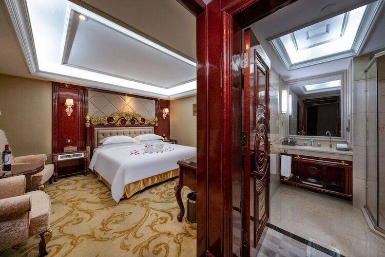 Yueda Financial City International Hotel